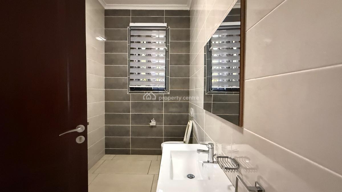 Furnished 3 Bedroom Townhouse in a Gated Community with Pool and Gym, Cantonments, Accra, Townhouse for Rent