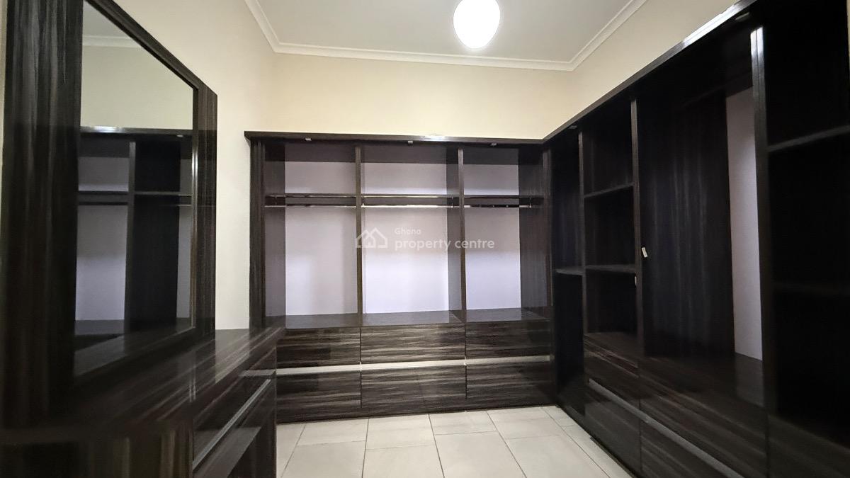 Furnished 3 Bedroom Townhouse in a Gated Community with Pool and Gym, Cantonments, Accra, Townhouse for Rent