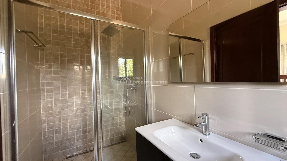 Furnished 3 Bedroom Townhouse in a Gated Community with Pool and Gym, Cantonments, Accra, Townhouse for Rent