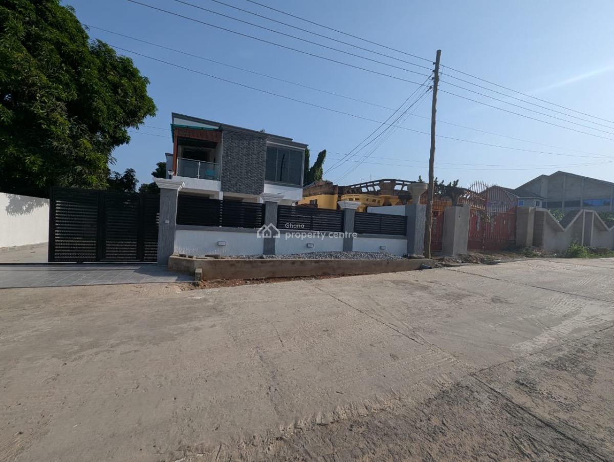 3 Bedrooms at Dome Cfc Estate, Cfc Estate, Dome, Ga East Municipal, Accra, Detached Bungalow for Sale