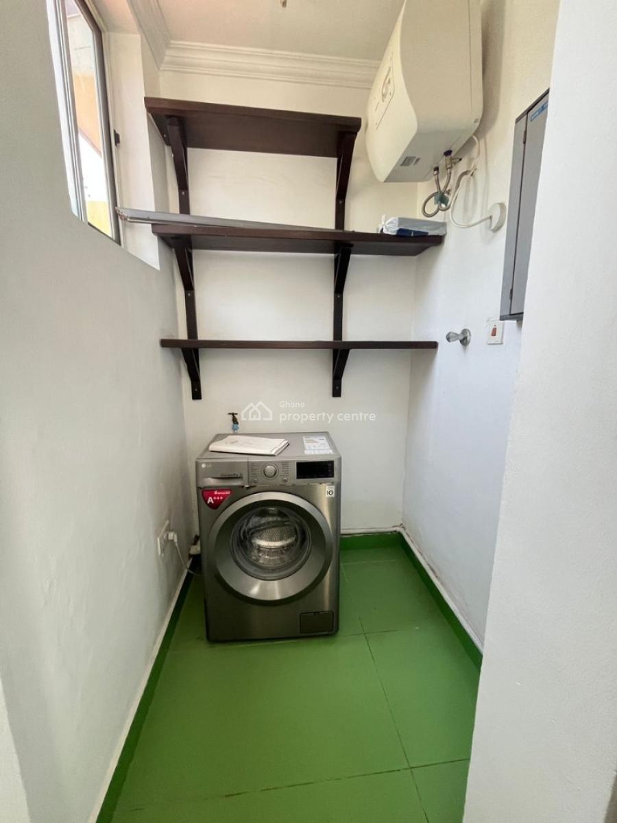 2 Bebroom Self Compound, Cantonment, Cantonments, Accra, House for Rent