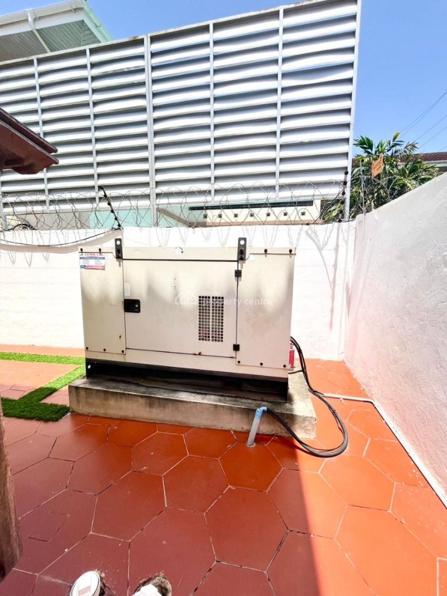 2 Bebroom Self Compound, Cantonment, Cantonments, Accra, House for Rent