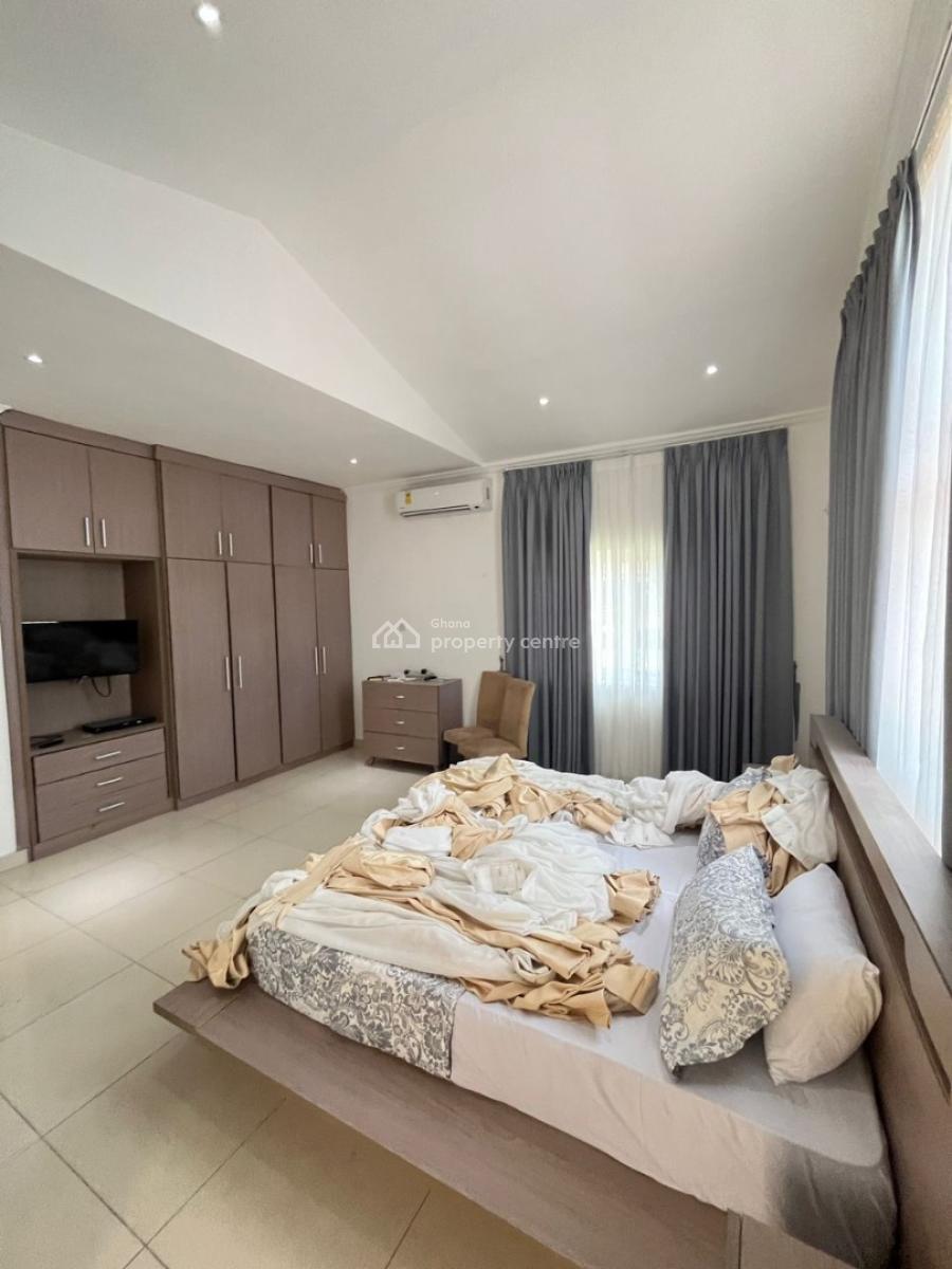 2 Bebroom Self Compound, Cantonment, Cantonments, Accra, House for Rent