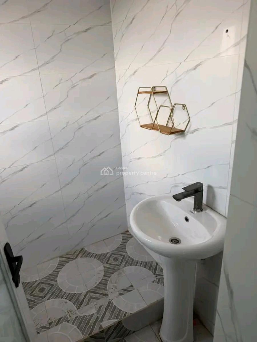 an Exeucutive Chamber and Hall Self Contained Apartment, Around Stsrbite & Anc Mall, East Legon, Accra, Apartment for Rent