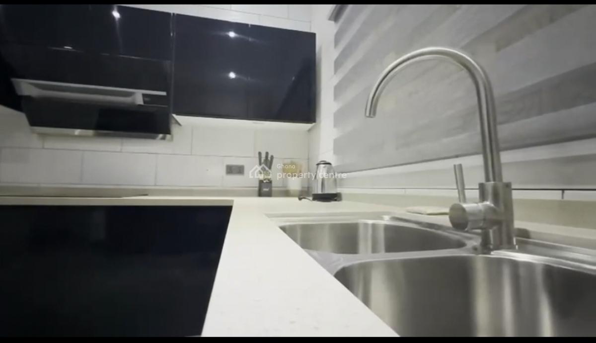 Four Bedroom Exclusive House, Nii Martey Street, East Airport, Airport Residential Area, Accra, Semi-detached Duplex for Rent