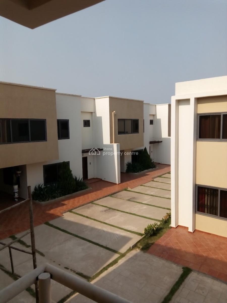 Furnished 2 Bed House with Boys Quarters in a Gated Community Wit Pool, Dzorwulu, Accra, Townhouse for Rent