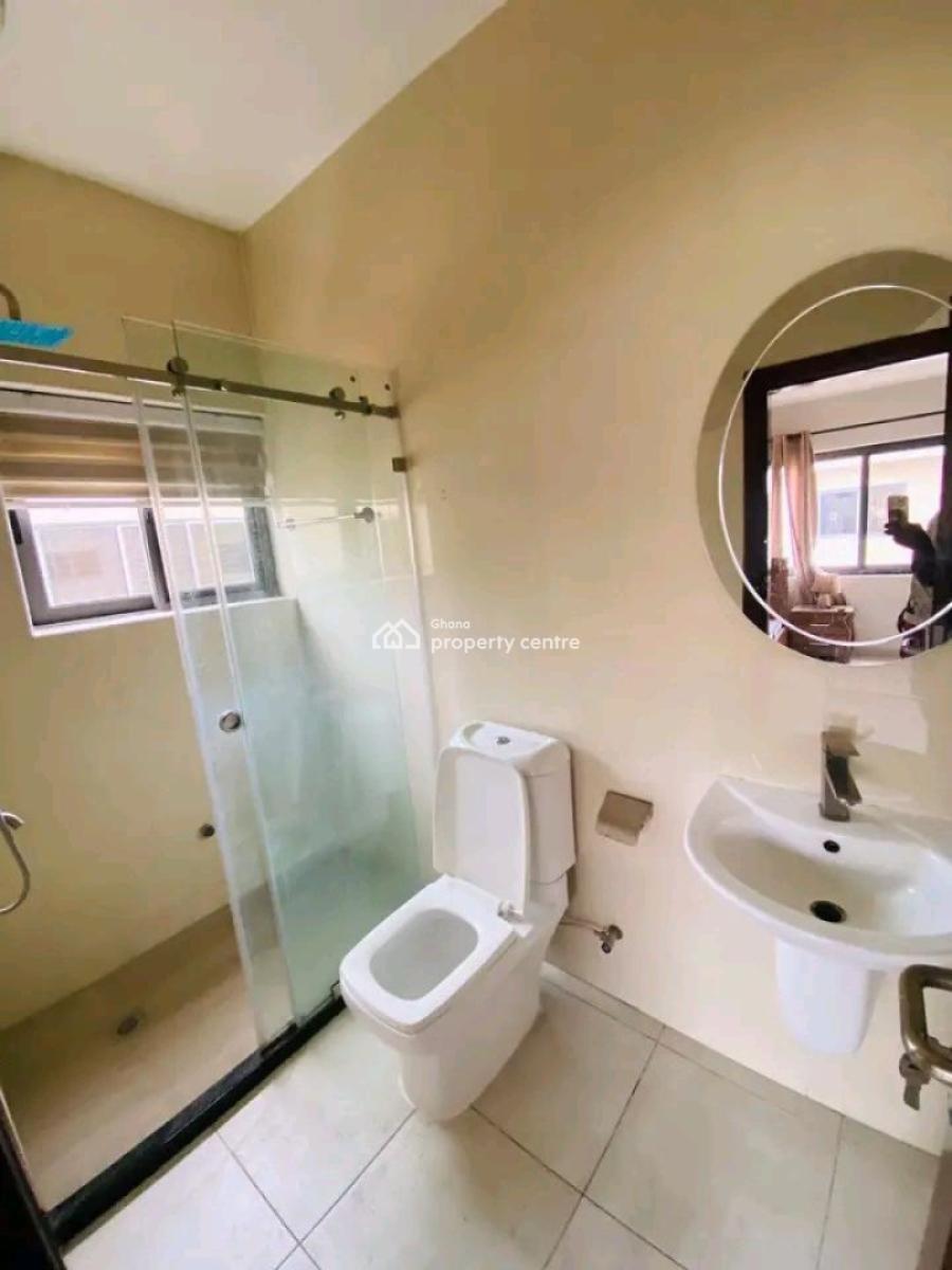 Serviced 2 Bed House with Boys Quarter in a Gated Community with Pool, Dzorwulu, Accra, Townhouse for Rent