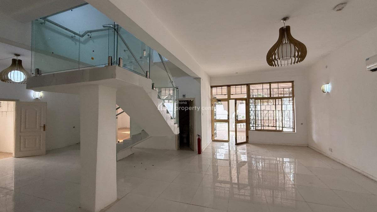 Detached 4 Bedroom Duplex with a Two Bedroom Staff Quarters, Cantonments, Accra, Detached Duplex for Rent