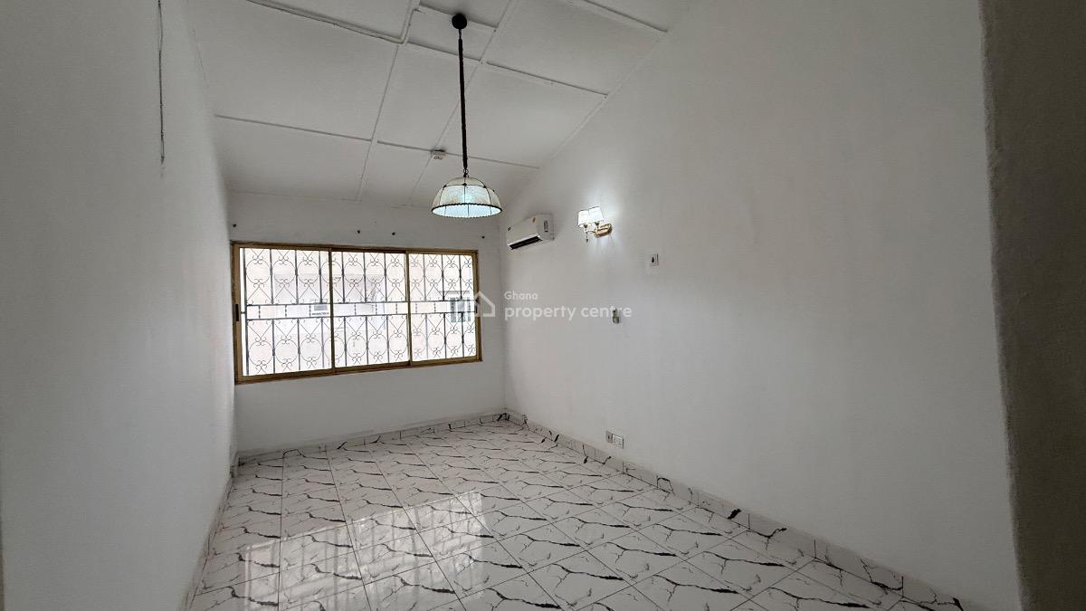 Detached 4 Bedroom Duplex with a Two Bedroom Staff Quarters, Cantonments, Accra, Detached Duplex for Rent