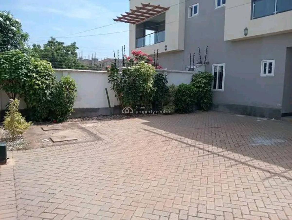 Modern 4-bedroom Semodeteached Home @tseaddo,ghana, Tse Addo, Accra, House for Rent