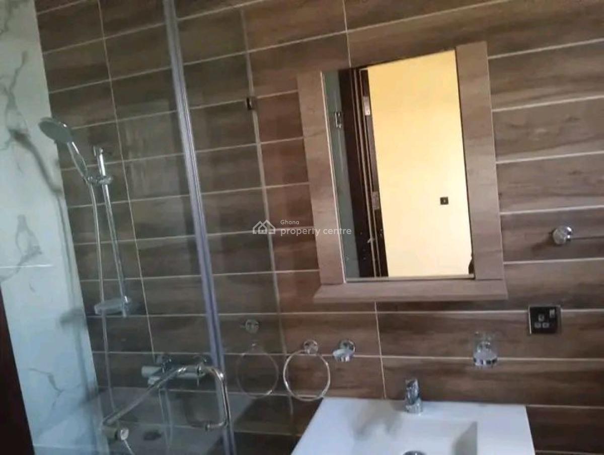 Modern 4-bedroom Semodeteached Home @tseaddo,ghana, Tse Addo, Accra, House for Rent