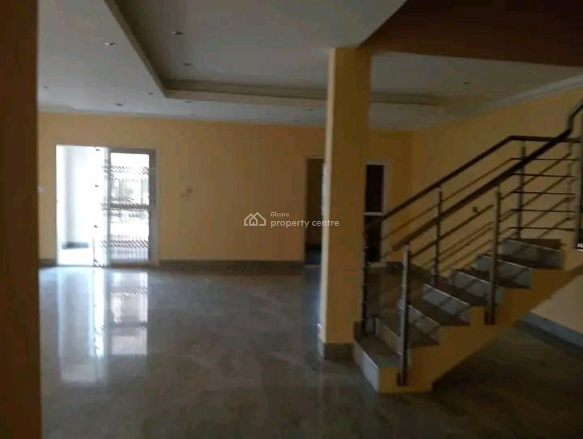 Modern 4-bedroom Semodeteached Home @tseaddo,ghana, Tse Addo, Accra, House for Rent