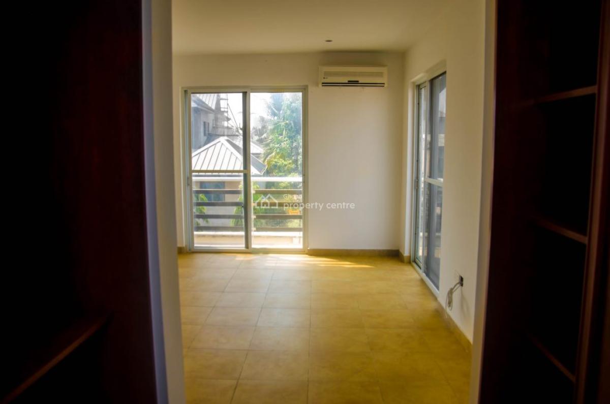 4 Bedroom Townhouse in a Gated Community with Pool and Fitness Center, Bush Road, Tse Addo, Accra, Detached Duplex for Rent
