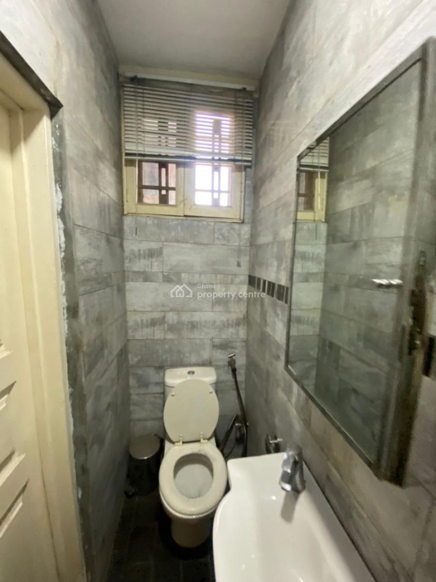 3 Bedrooms House in Kanda Estate Near Flagstaff House, Flagstaff House,accra, Kanda Estate, Accra, House for Rent