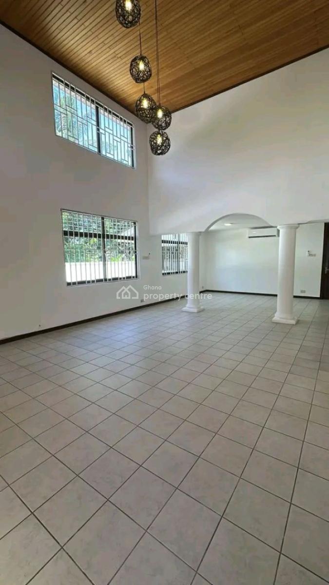 Luxury 4-bed Townhome +bq@ Cantonment, Ghana, Cantonments, Accra, Townhouse for Rent