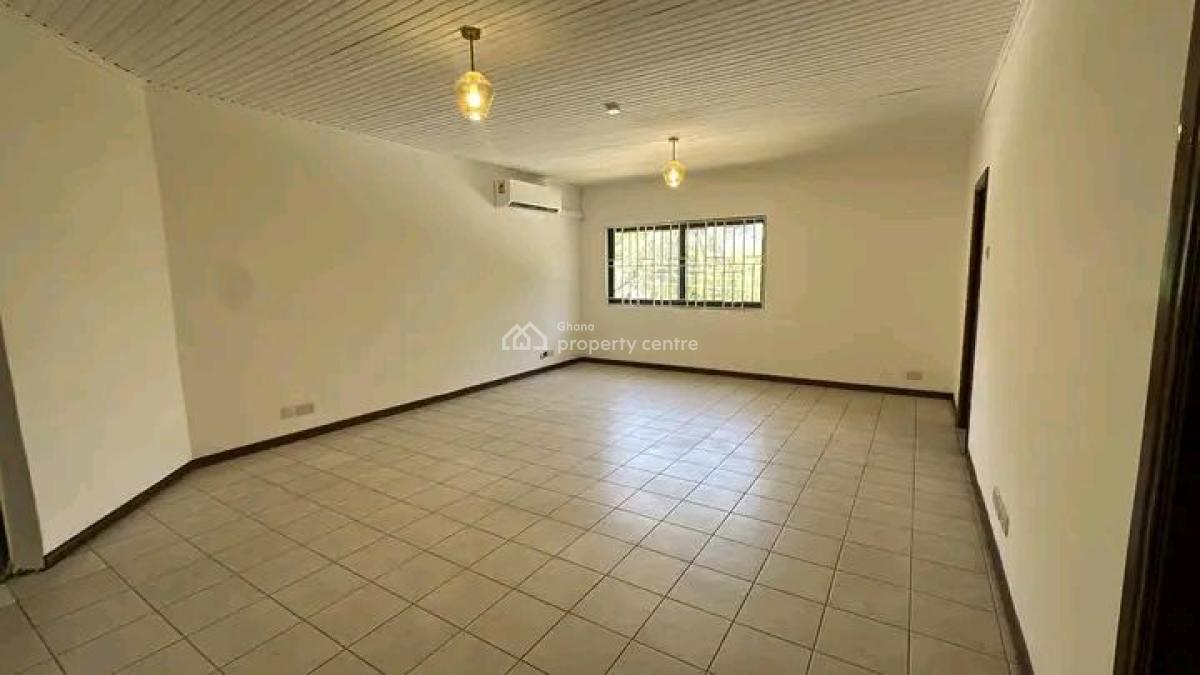 Luxury 4-bed Townhome +bq@ Cantonment, Ghana, Cantonments, Accra, Townhouse for Rent
