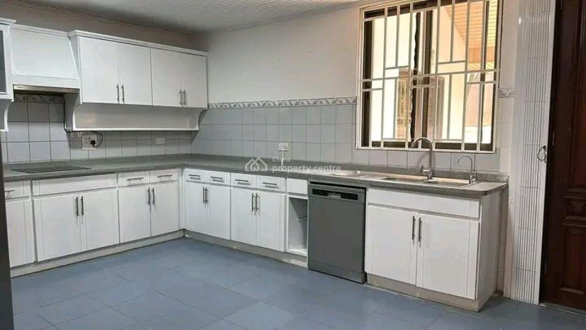 Luxury 4-bed Townhome +bq@ Cantonment, Ghana, Cantonments, Accra, Townhouse for Rent