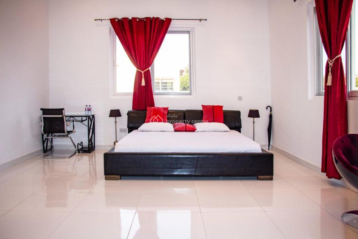 3 Bedroom Apartment with Staff Quarters and Swimming Pool, Cantonments, Accra, Apartment for Sale