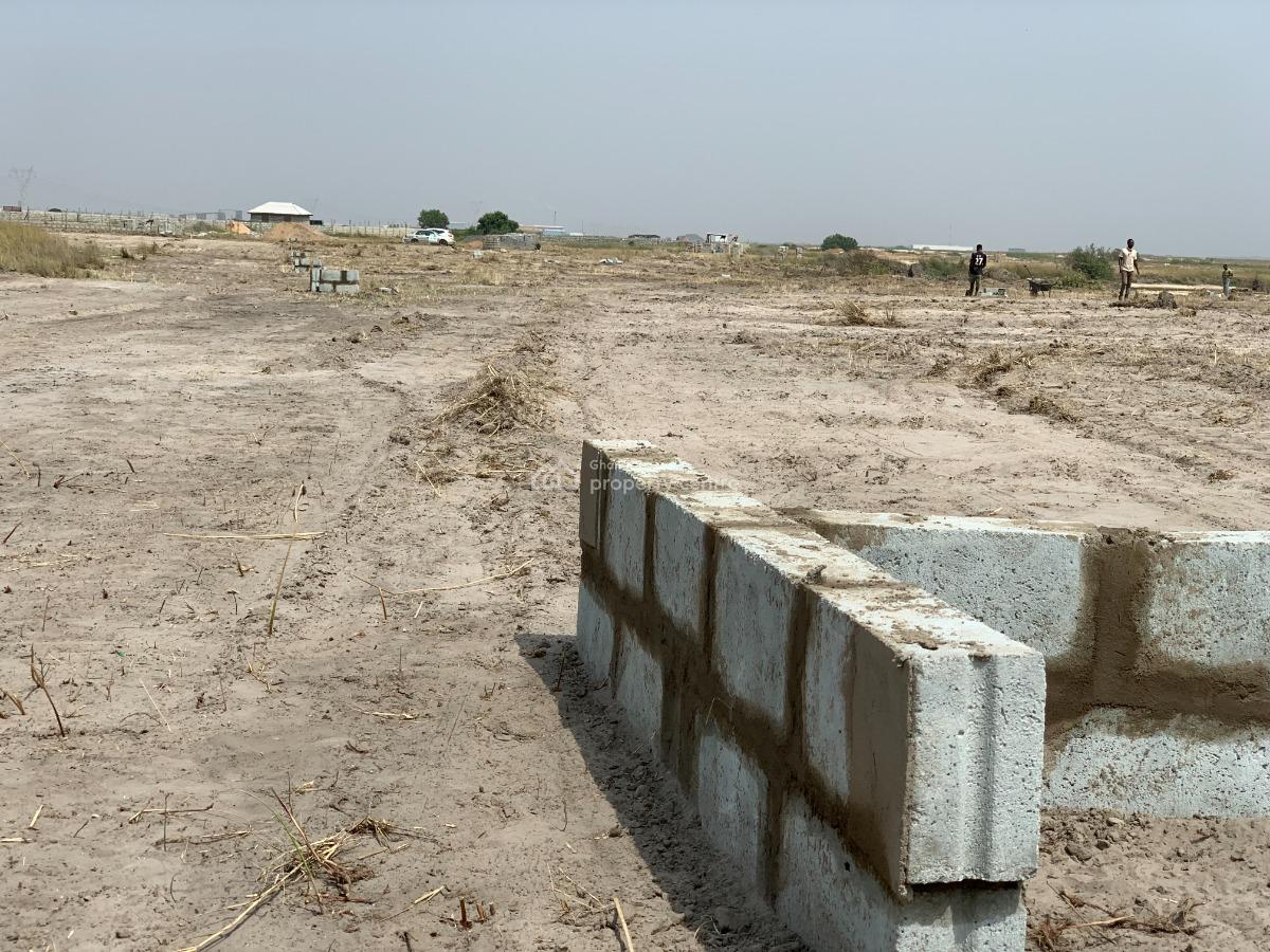 Perfect Size for Residential Living 70 X 100ft, Dawhenya, Accra Metropolitan, Accra, Residential Land for Sale