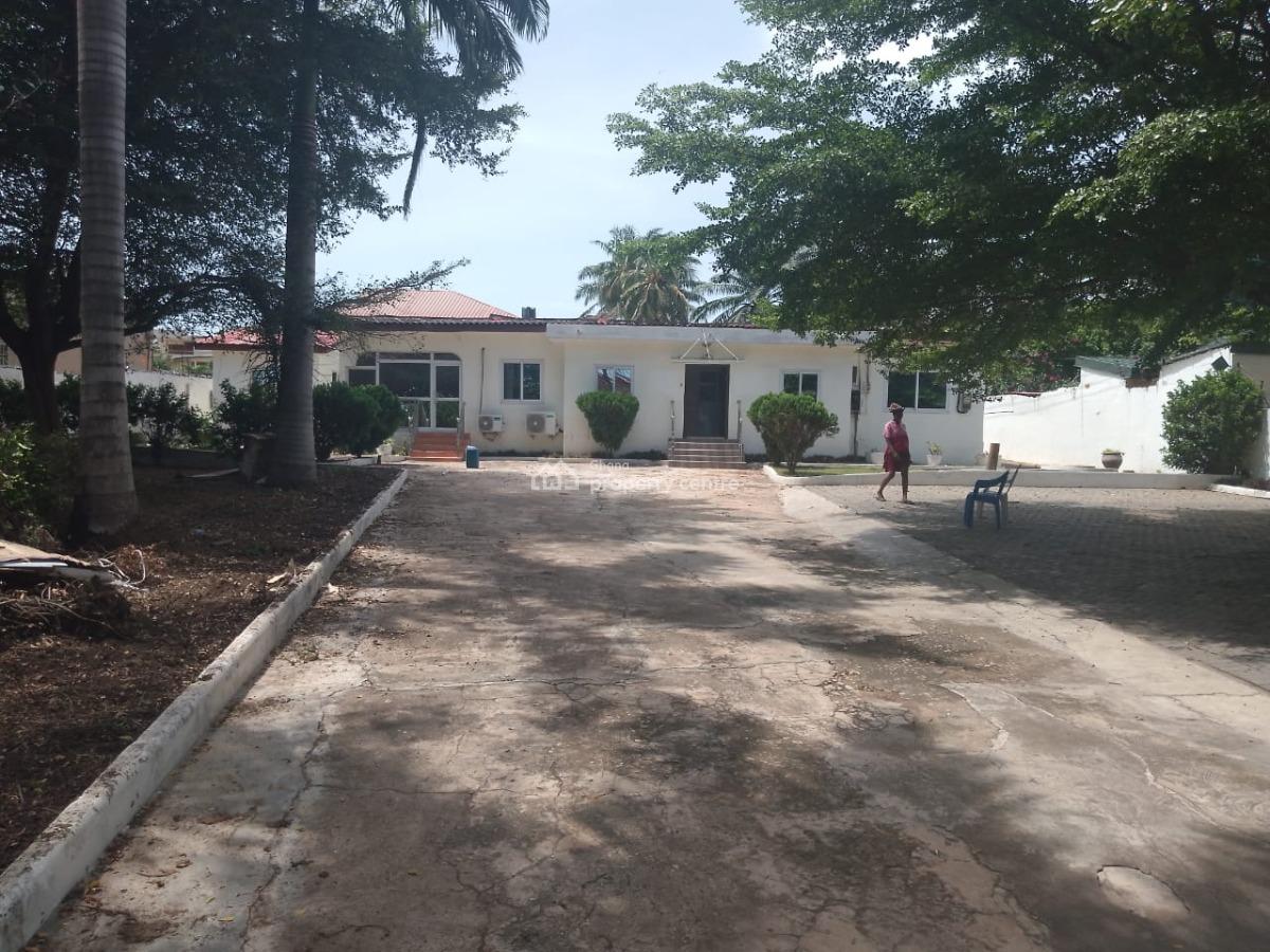 Executive Self Compound 4 Bedroom, Dzorwulu, Accra, House for Rent