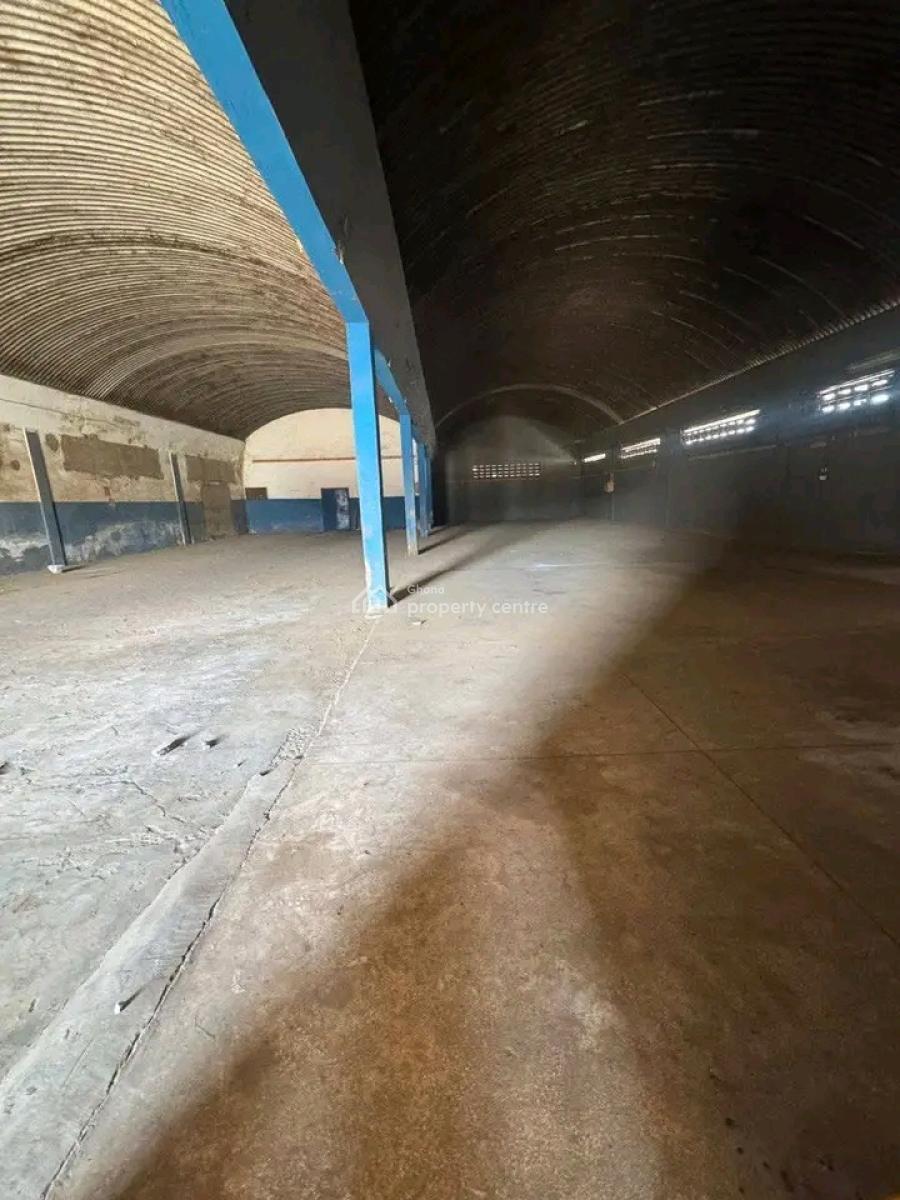 Warehouse in a Prime Location, Around Nestle, Tema Heavy Industrial Area, Tema, Accra, Commercial Property for Rent