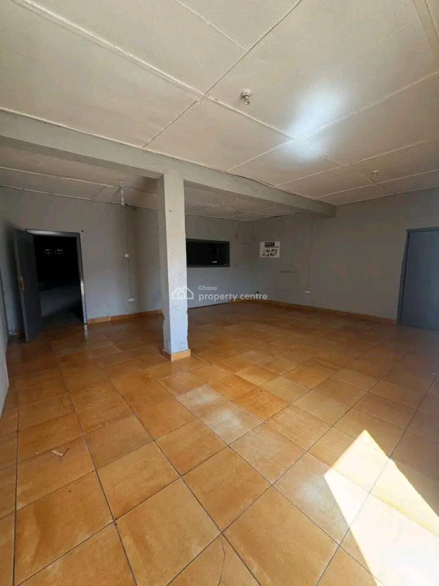 Warehouse in a Prime Location, Around Nestle, Tema Heavy Industrial Area, Tema, Accra, Commercial Property for Rent