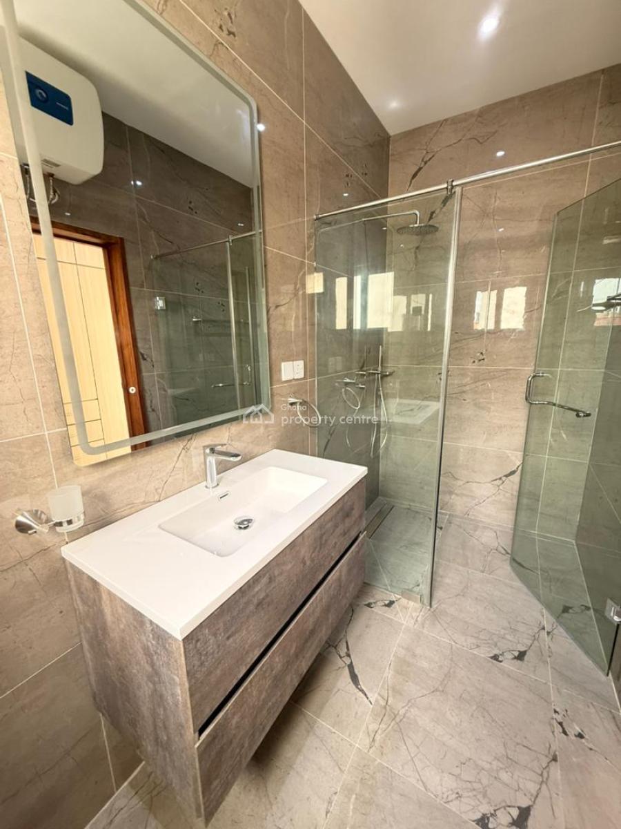 Executive 4 Bedrooms, East Legon, Accra, Townhouse for Sale