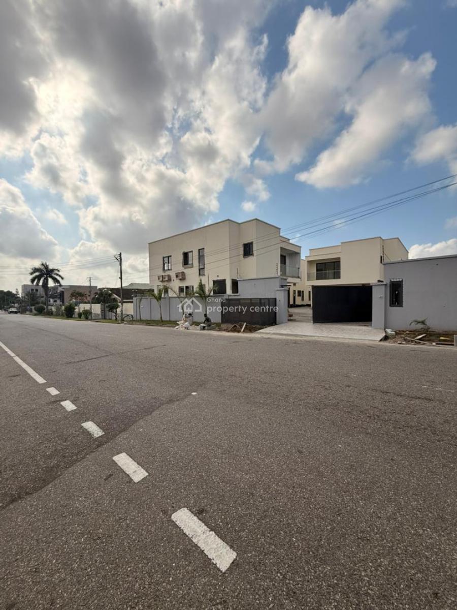 Executive 4 Bedrooms, East Legon, Accra, Townhouse for Sale