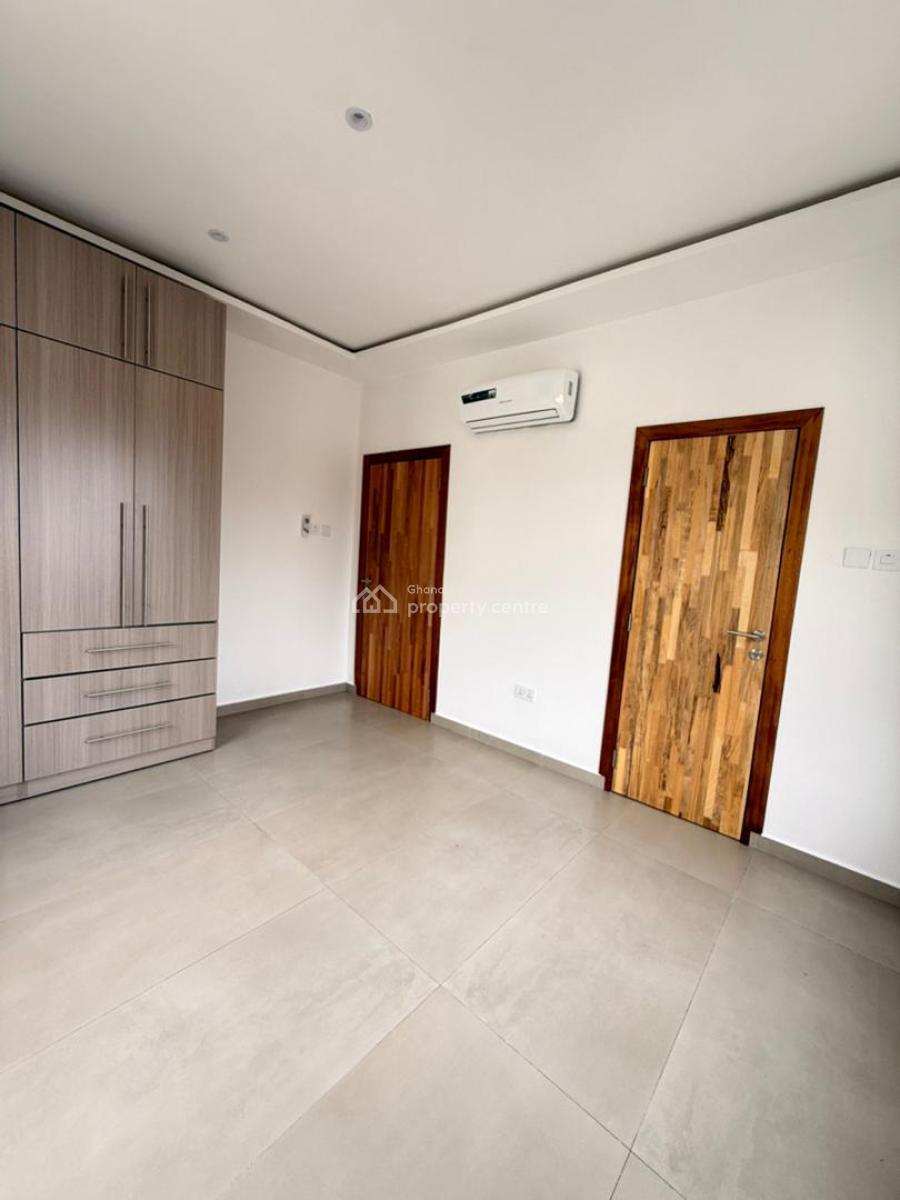 Executive 4 Bedrooms, East Legon, Accra, Townhouse for Sale