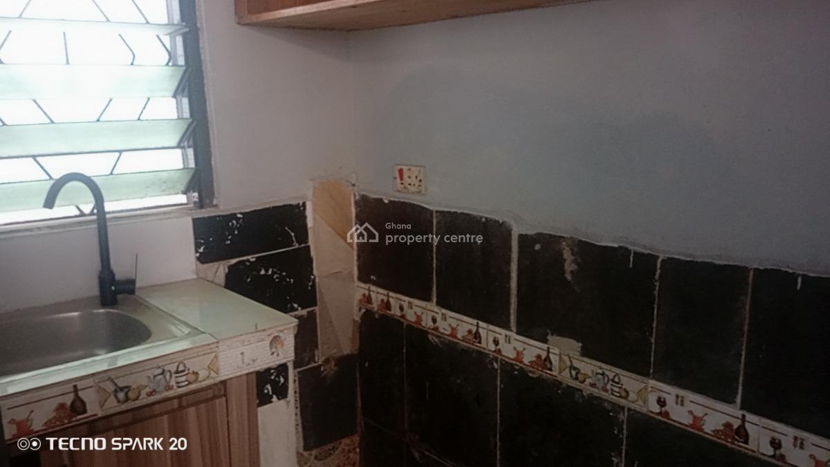 Chamber and Hall, Ecomog Haatso, Madina, La Nkwantanang Madina Municipal, Accra, Apartment for Rent