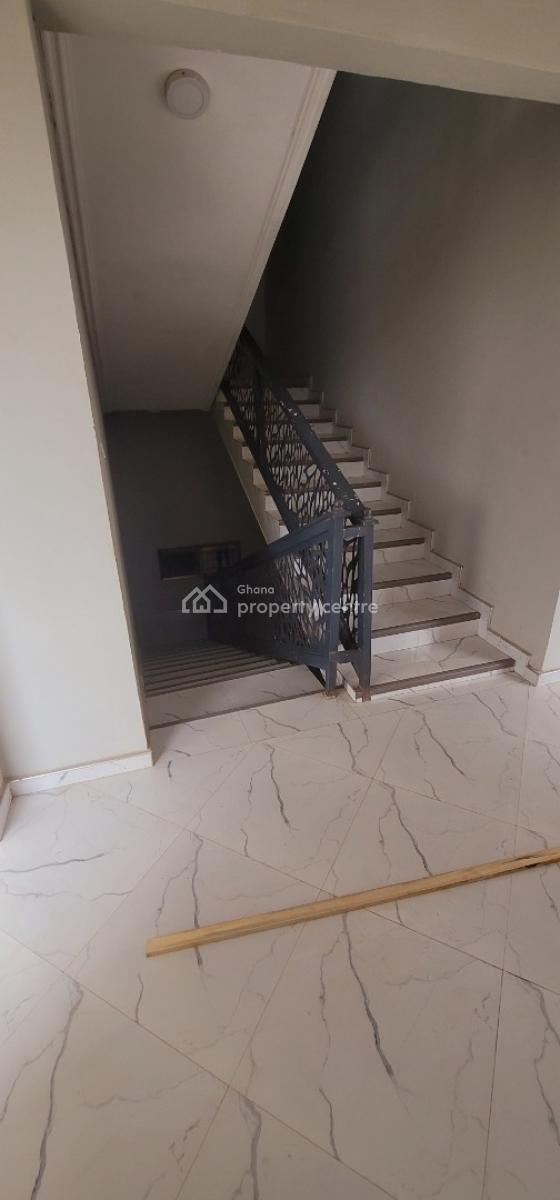 Executive 3 Bedrooms, Atomic Police Station Near  Haatso, Haatso, Ga East Municipal, Accra, Apartment for Rent