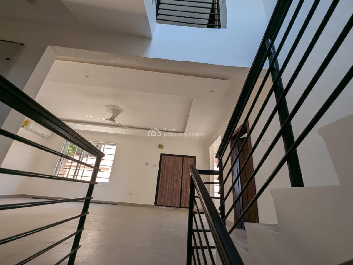 3 Bedroom House, Around The School, Achimota, Accra, Detached Duplex for Rent