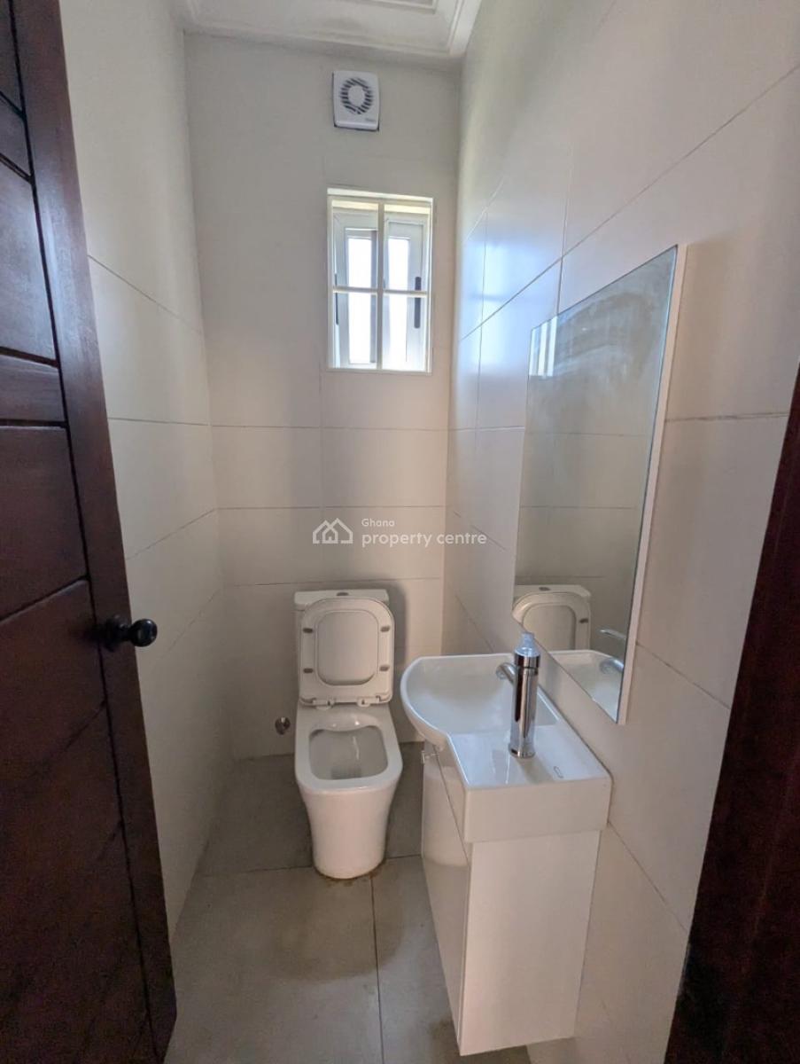 3 Bedroom House, Around The School, Achimota, Accra, Detached Duplex for Rent