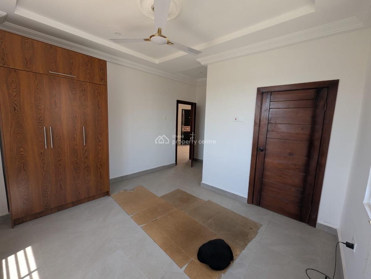 3 Bedroom House, Around The School, Achimota, Accra, Detached Duplex for Rent