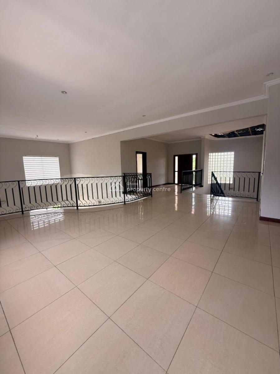 Executive Self Compound 4 Bedrooms, Cantonments, Accra, House for Rent