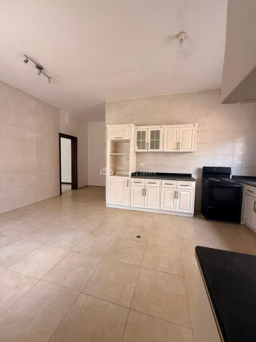 Executive Self Compound 4 Bedrooms, Cantonments, Accra, House for Rent