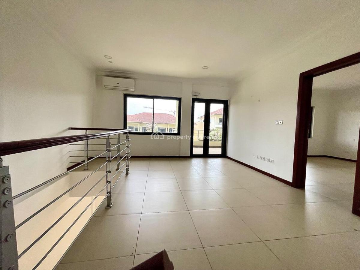 4 Bedroom Duplex with Staff Quarters in a Gated Community, Cantonments, Accra, Semi-detached Duplex for Rent
