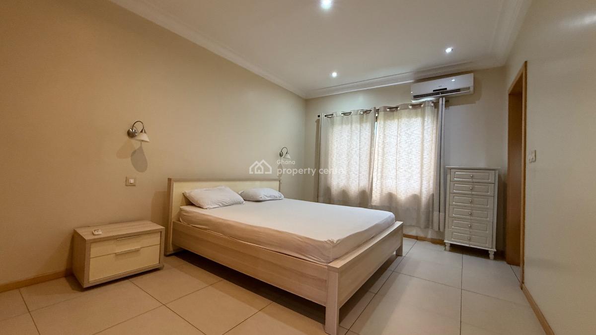 Furnished 4 Bed Duplex with Staff Room in a Gated Community with Pool, Cantonments, Accra, Semi-detached Duplex for Rent