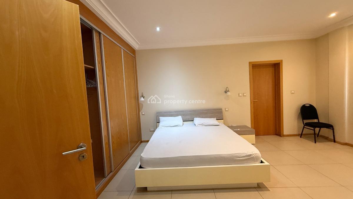 Furnished 4 Bed Duplex with Staff Room in a Gated Community with Pool, Cantonments, Accra, Semi-detached Duplex for Rent