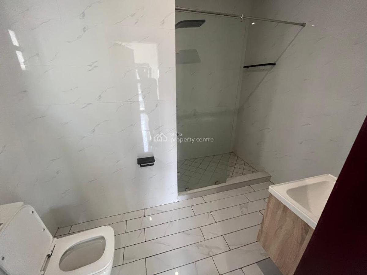 Executive 4 Bedrooms, Nanakrom, La Nkwantanang Madina Municipal, Accra, House for Rent