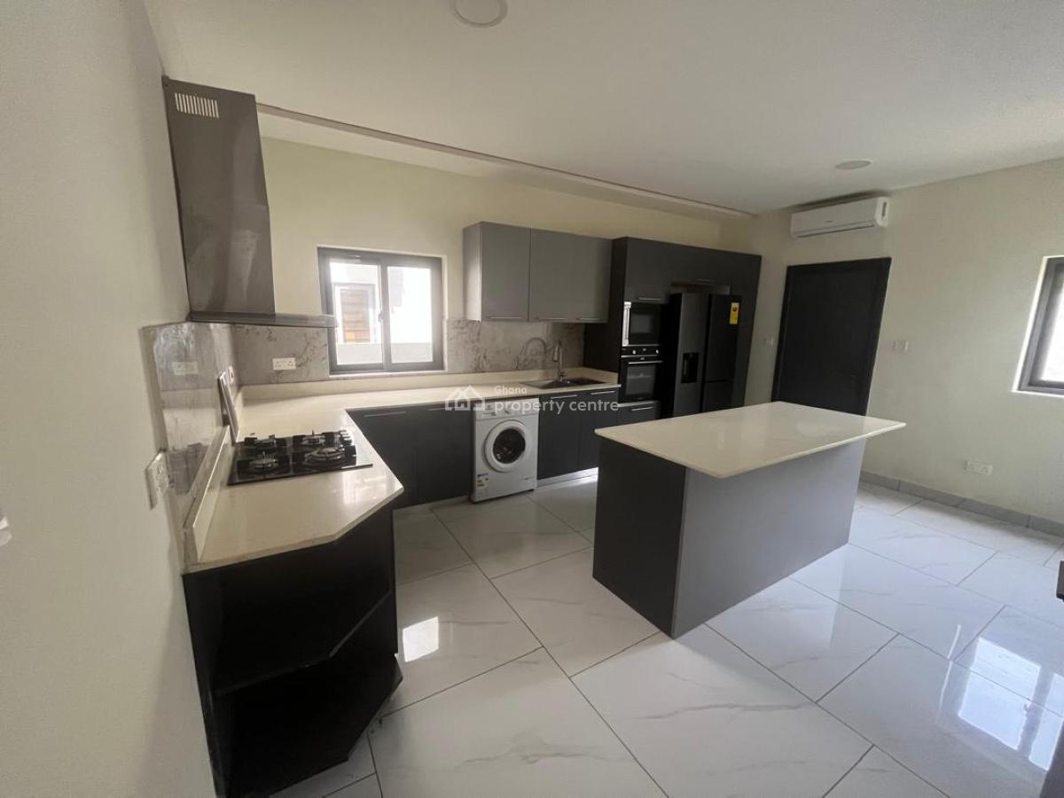 Executive 4 Bedrooms, Nanakrom, La Nkwantanang Madina Municipal, Accra, House for Rent