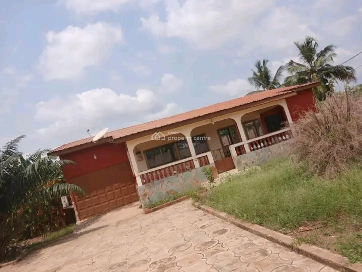 Executive Old 3 Bedrooms, Adenta, Adenta Municipal, Accra, House for Sale