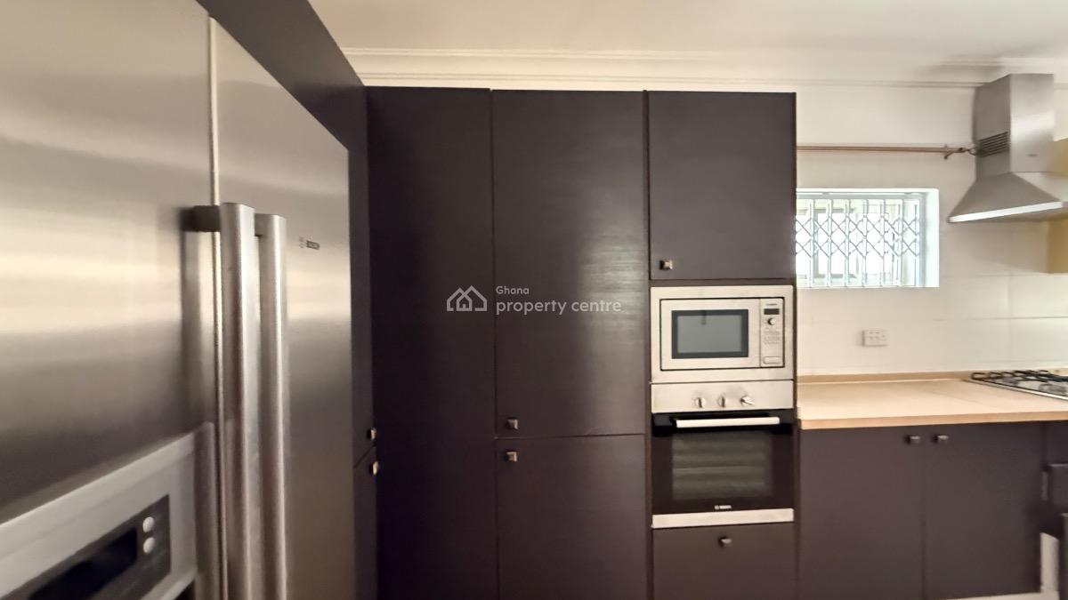 4 Bedroom Townhouse with Staff Quarters in a Gated Community, Cantonments, Accra, Townhouse for Rent