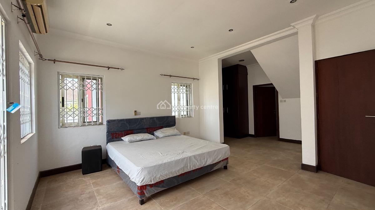4 Bedroom Townhouse with Staff Quarters in a Gated Community, Cantonments, Accra, Townhouse for Rent