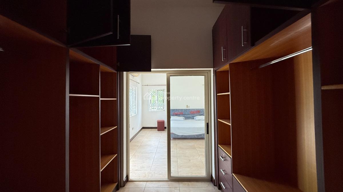 4 Bedroom Townhouse with Staff Quarters in a Gated Community, Cantonments, Accra, Townhouse for Rent