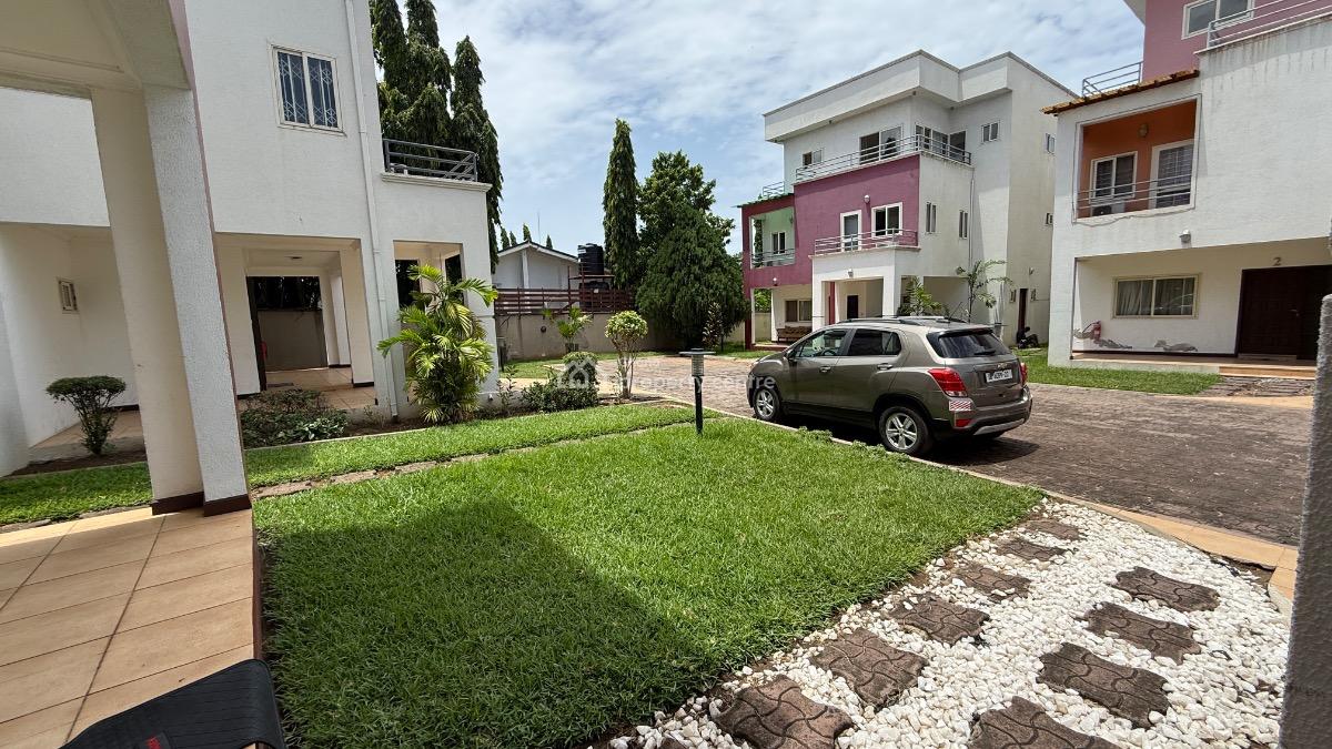 4 Bedroom Townhouse with Staff Quarters in a Gated Community, Cantonments, Accra, Townhouse for Rent