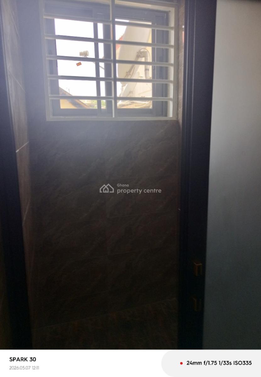 2-bedrooms, By Vra Hospital, Osu, Accra, Apartment for Rent