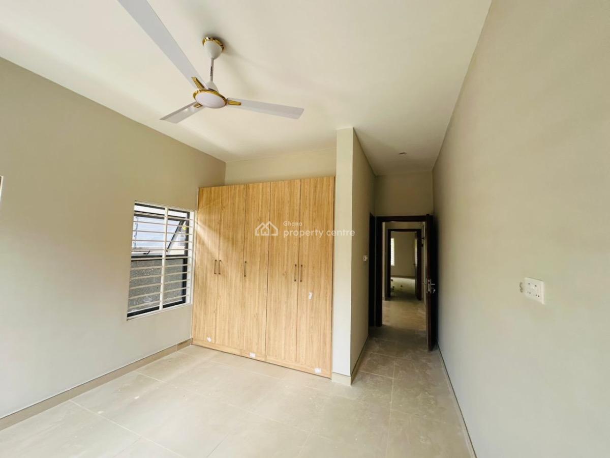 Executive 2 Bedroom House, Oyarifa,tollbooth, Oyarifa, La Nkwantanang Madina Municipal, Accra, House for Sale