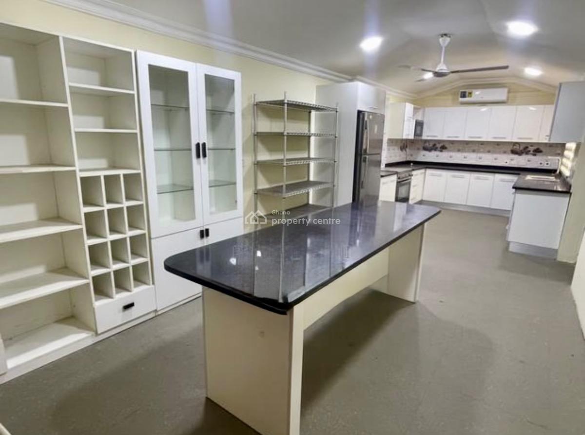 Detached 4 Bedroom Bungalow with Staff Quarters, North Ridge, Accra, Detached Bungalow for Rent