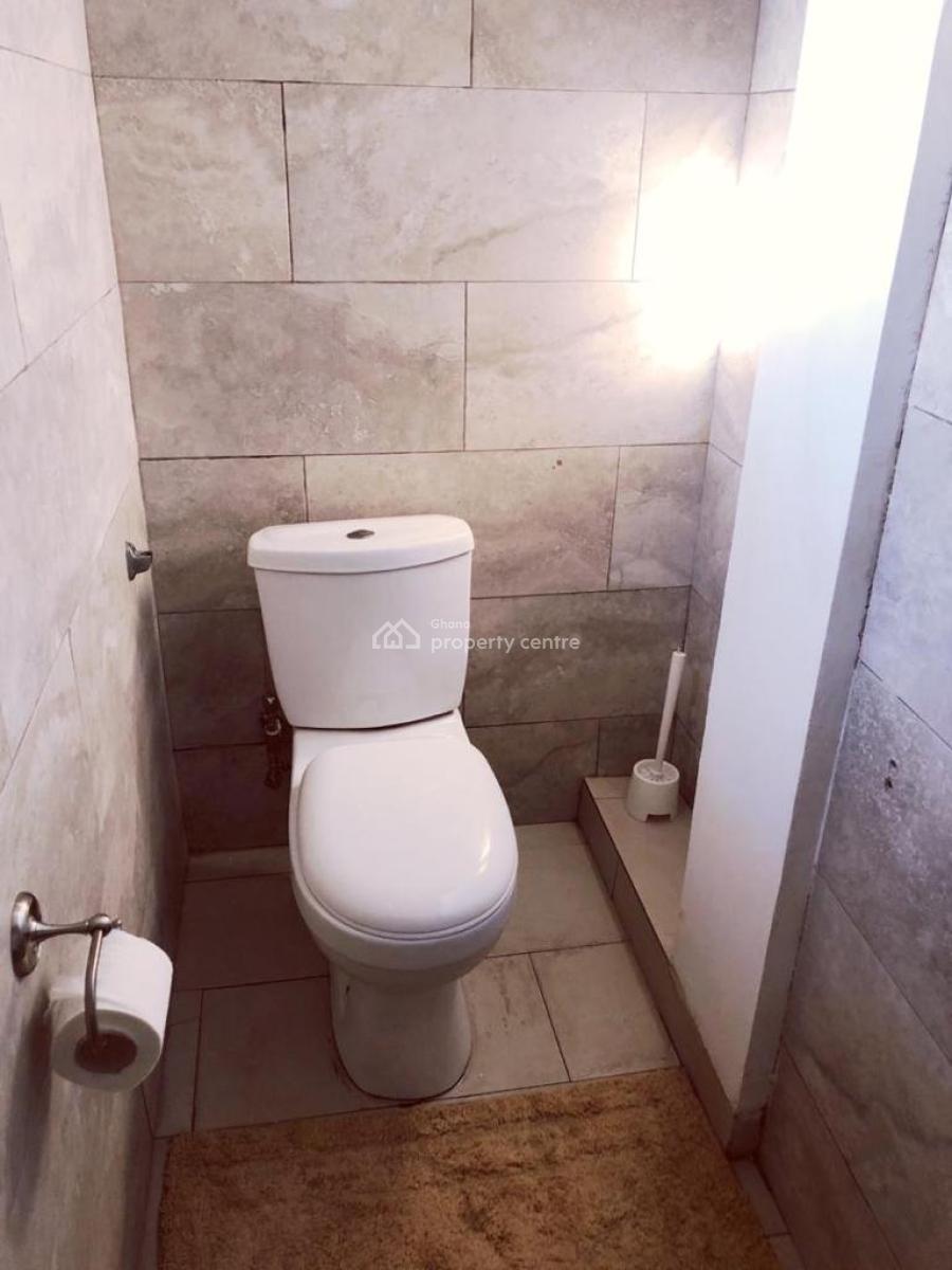3-bedrooms at Osu, The Browns Realtor . Osu Around Republic Bar, Osu, Accra, Apartment for Rent